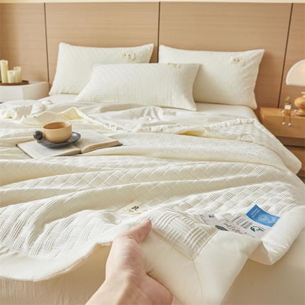 Ademend Waffle Summer Quilt Soft Cozy